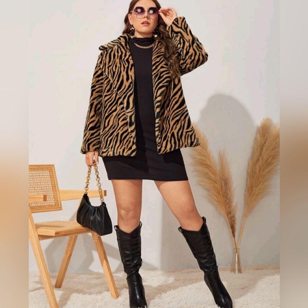 Plus Zebra Striped Lapel Neck Flannel Coat size 1XL (14)